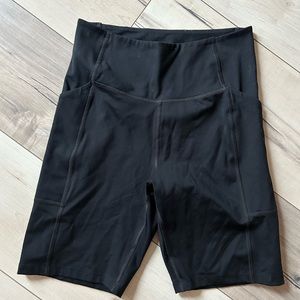 Girlfriend Collective Black Bike shorts size M